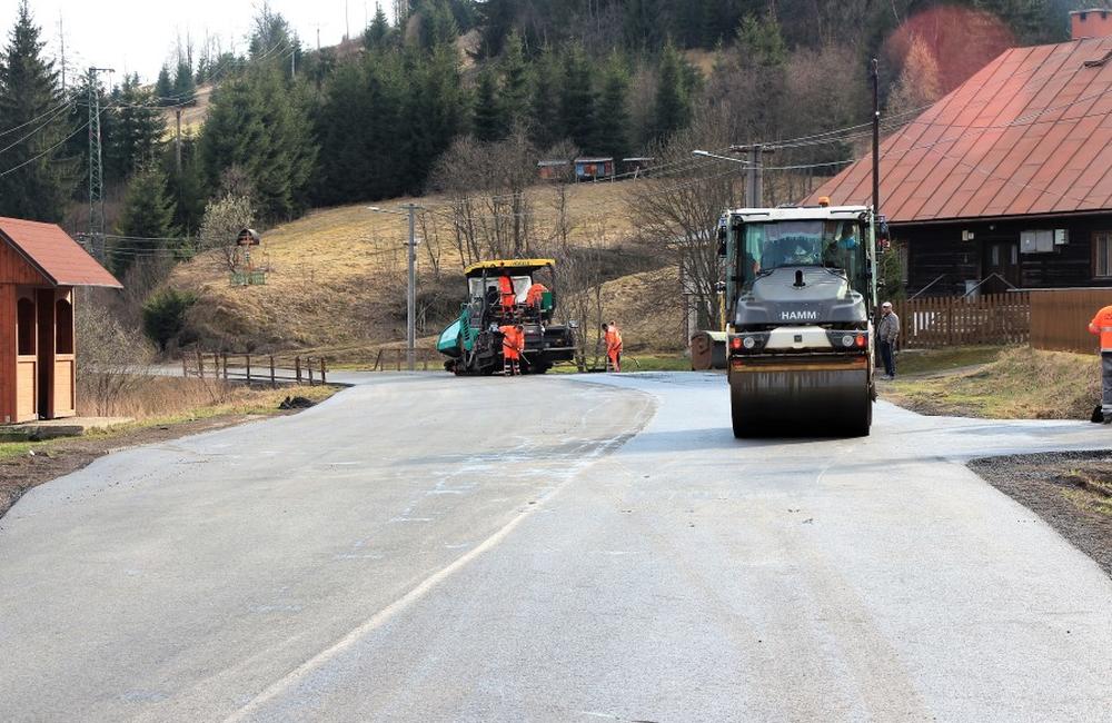 Vyasfaltovaná cesta Oravská Lesná, foto 1