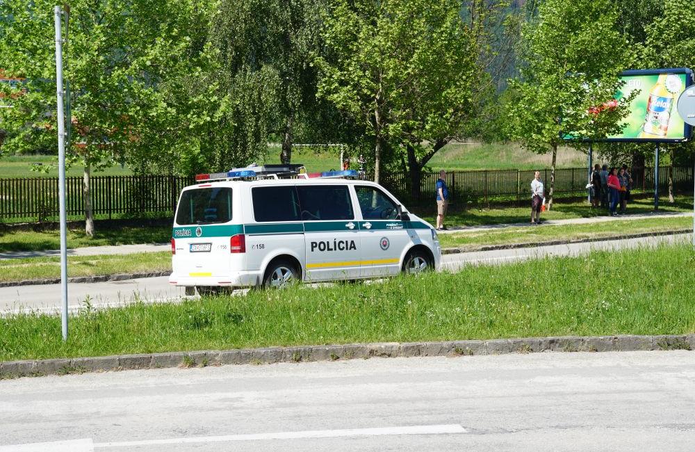 Dopravná nehoda na sídlisku Vlčince, ulica Obežná - 6.5.2018, foto 7