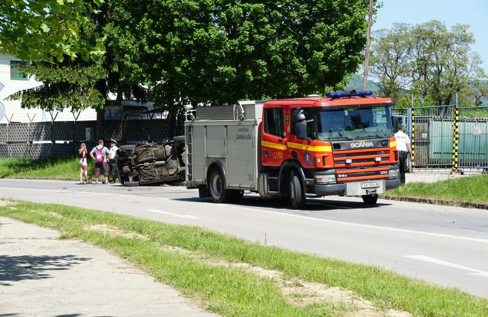 Dopravná nehoda na sídlisku Vlčince, ulica Obežná - 6.5.2018, foto 10
