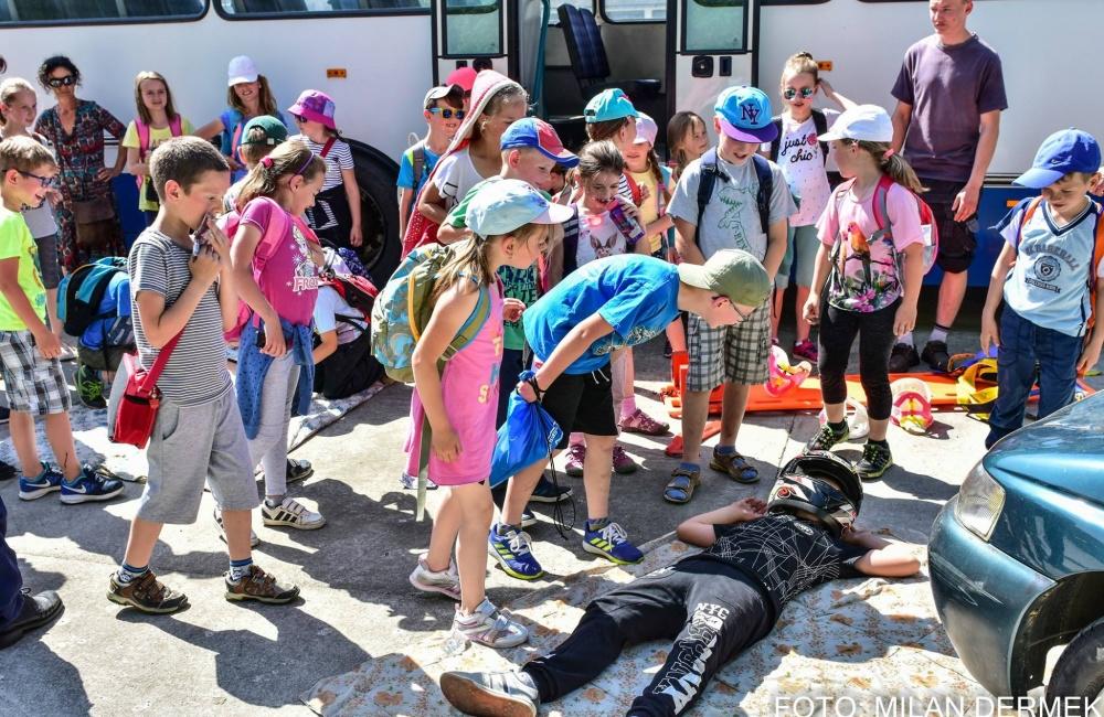 Hasiči priblížili svoju prácu takmer 250 deťom, ktoré prišli na DOD v SOŠ požiarnej ochrany v Žiline, foto 9