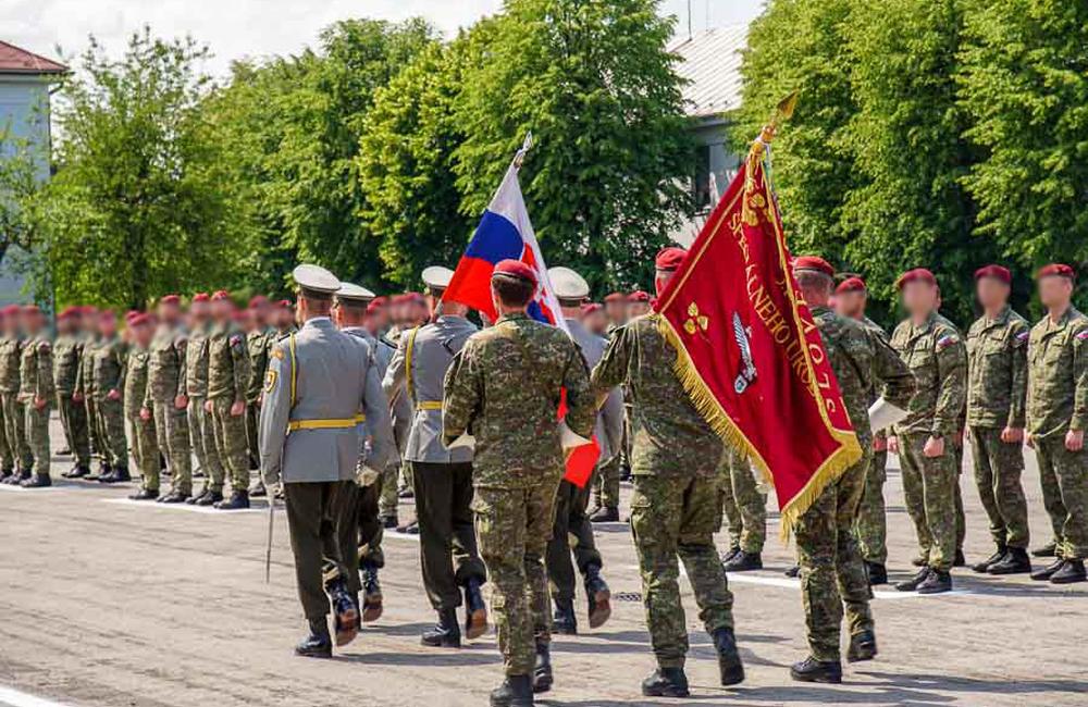 5. pluk špeciálneho určenia v Žiline - slávnostný ceremoniál 25. výročie, foto 39