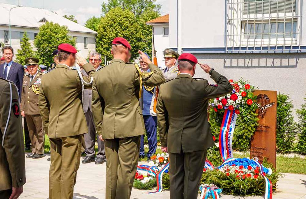 5. pluk špeciálneho určenia v Žiline - slávnostný ceremoniál 25. výročie, foto 45