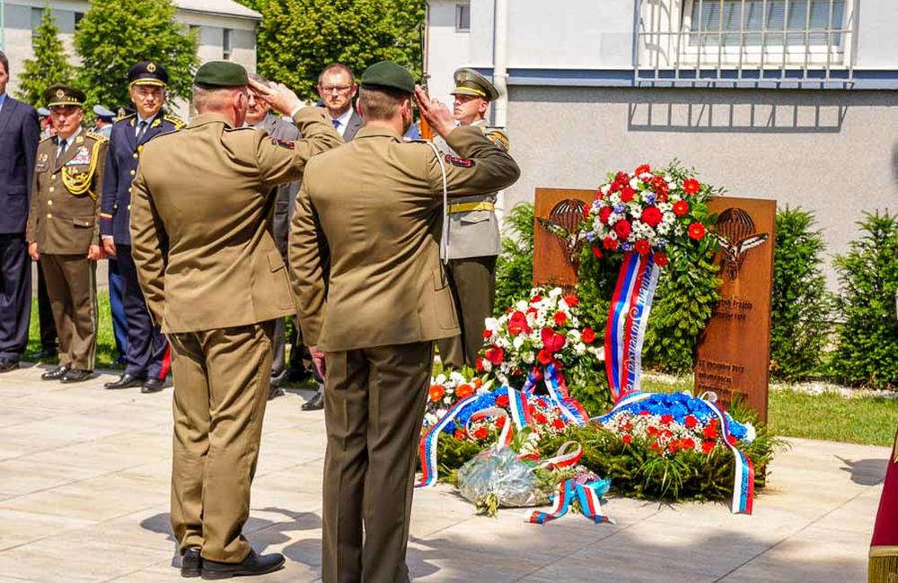 5. pluk špeciálneho určenia v Žiline - slávnostný ceremoniál 25. výročie, foto 46
