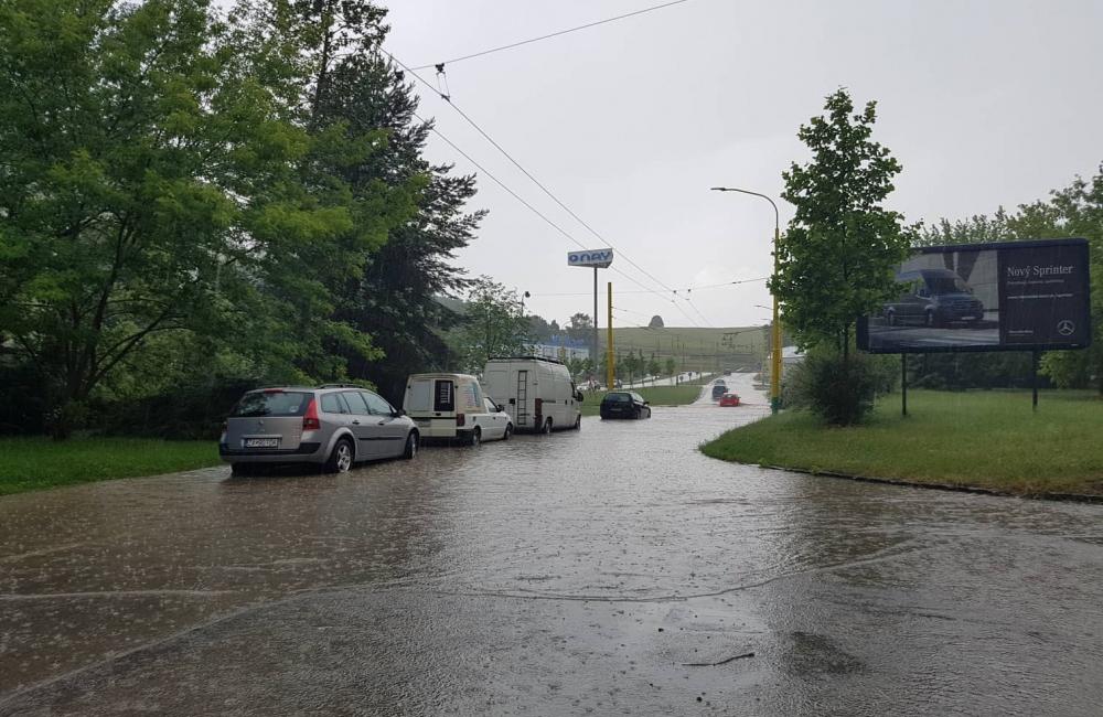 Zatopené cesty v Žiline po búrke 2. júna 2018, foto 3