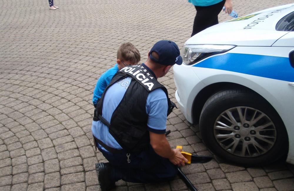 Mestskí policajti oslavovali Deň detí, v Sade SNP pripravili lákavý program pre najmenších, foto 2