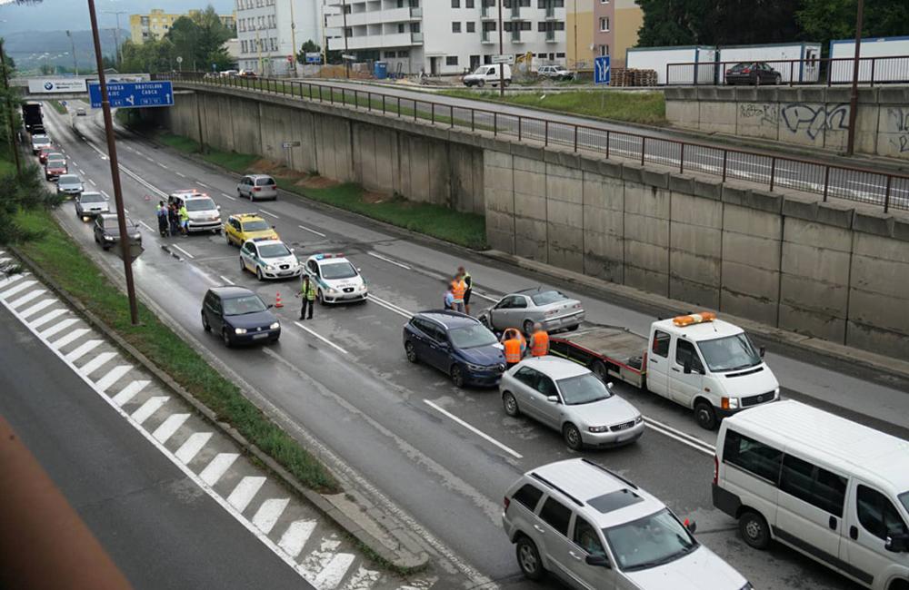 Dopravná nehoda Žilina - ulica Antona Bernoláka , foto 2