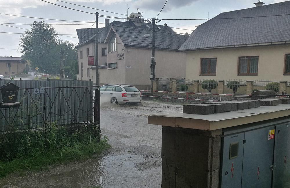 Problémy s dažďovou vodou v mestskej časti Bytčica, foto 2