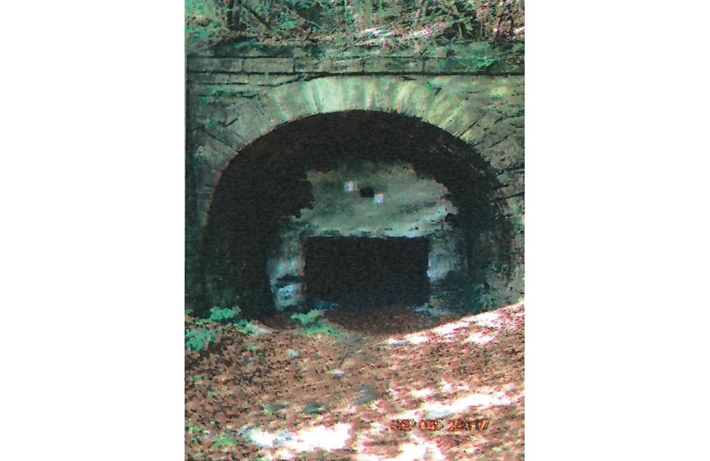 Železničný tunel v Kraľovanoch na predaj , foto 1