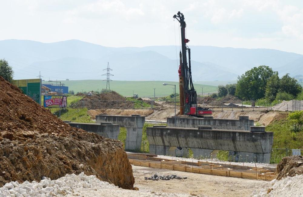 FOTO: Výstavba diaľničného privádzača Lietavská Lúčka - Žilina ku dňu 21.7.2018, foto 5