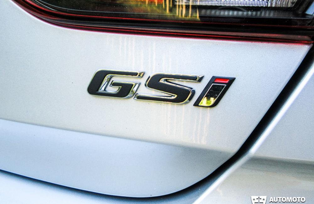 Redakčný test Opel Insignia GSi Grand Sport, foto 10