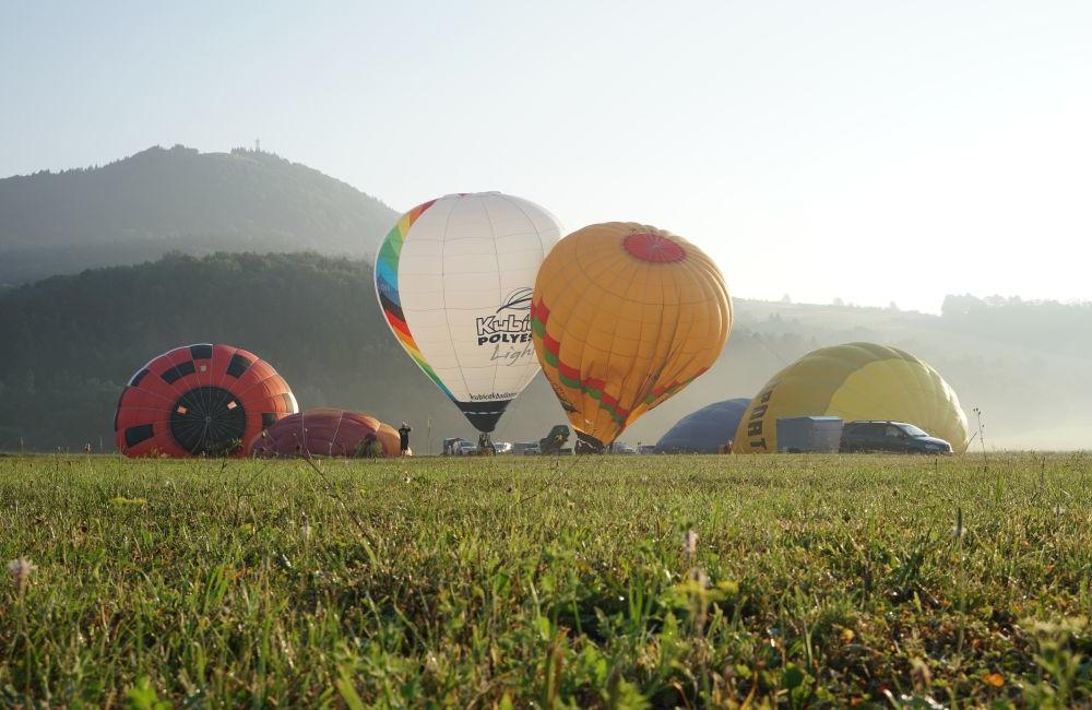 FOTO: Rajecká balónová fiesta štartovala dnes ráno pri Žiline, foto 5