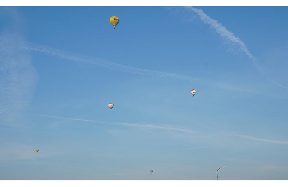 FOTO: Rajecká balónová fiesta štartovala dnes ráno pri Žiline, foto 15