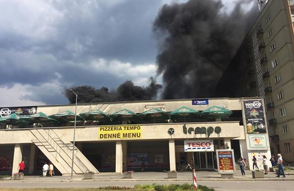 Požiar na streche reštaurácie Tempo 20.8.2018, foto 2
