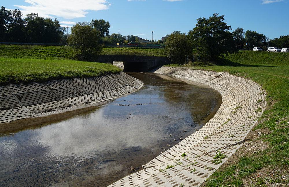 FOTO: Koryto potoka Rosinka na Vodnom diele po rokoch vyčistili, foto 1