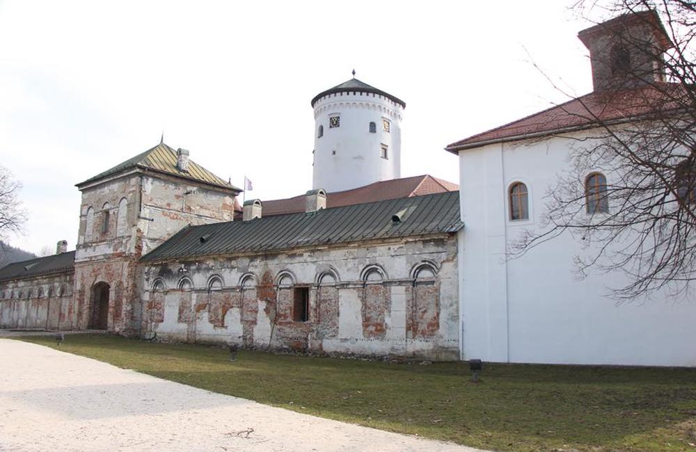 FOTO: Hospodárska budova Budatínskeho hradu bola zrekonštruovaná, foto 3