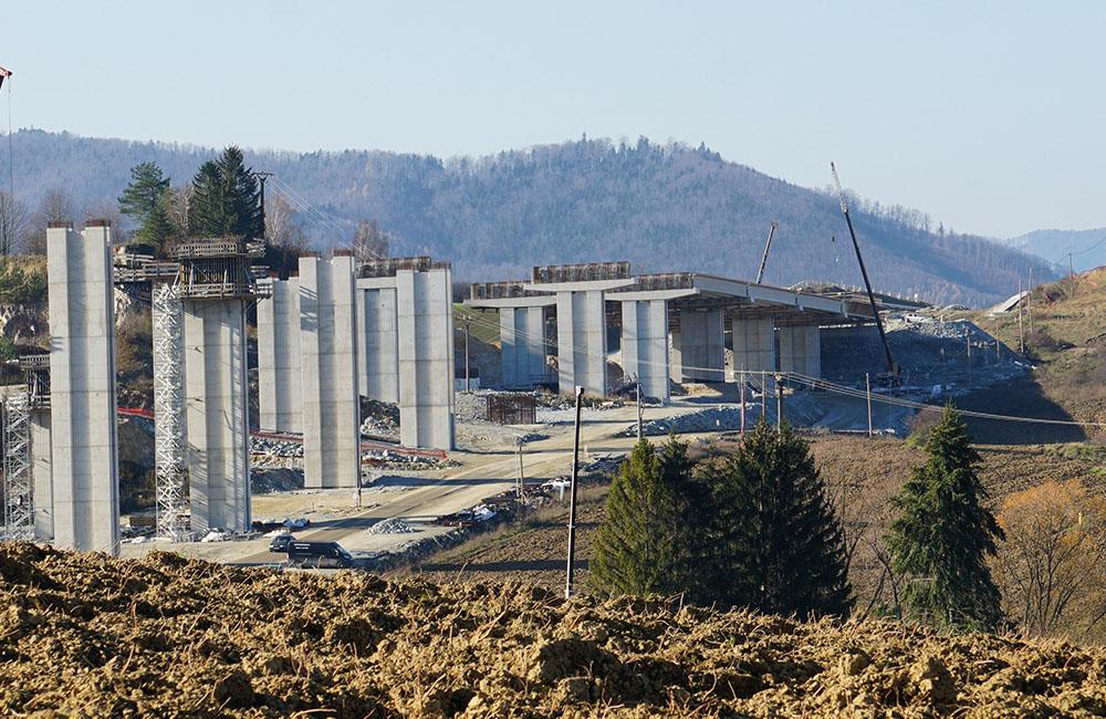 FOTO: Stav prác na stavbe diaľnice D1 a diaľničného privádzača 6.11.2018, foto 10