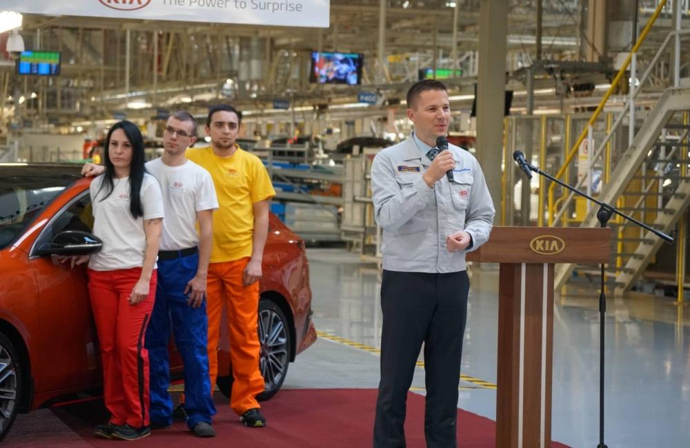 FOTO: V závode Kia Motors Slovakia slávnostne spustili výrobu modelu ProCeed, foto 4