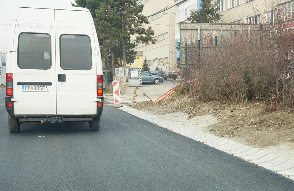 FOTO: Nový asfaltový koberec už aj na Kamennej ulici, foto 3