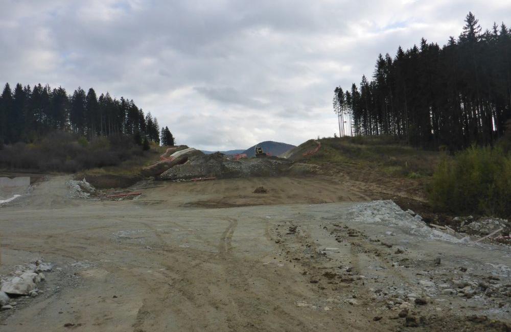 NDS zverejnila októbrové fotografie z výstavby úseku D1 Lietavská Lúčka - Višňové, foto 5