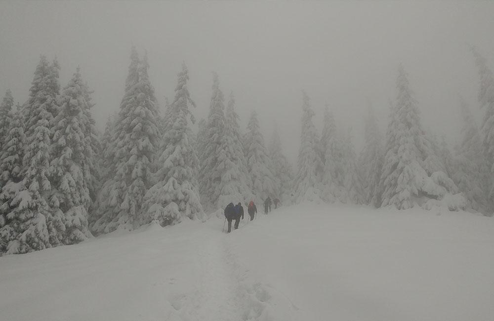 FOTO: Silvestrovský výstup na Minčol priniesol fantastické pohľady na zimnú krajinu, foto 2