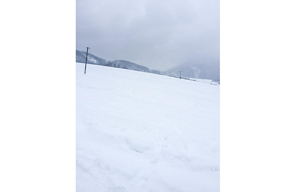FOTO: Vo Varíne pod Jedľovinou pri Žiline sa cez víkend lyžovalo, otvorené bude aj ďalší víkend, foto 2