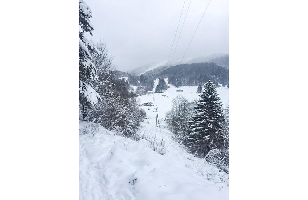 FOTO: Vo Varíne pod Jedľovinou pri Žiline sa cez víkend lyžovalo, otvorené bude aj ďalší víkend, foto 6