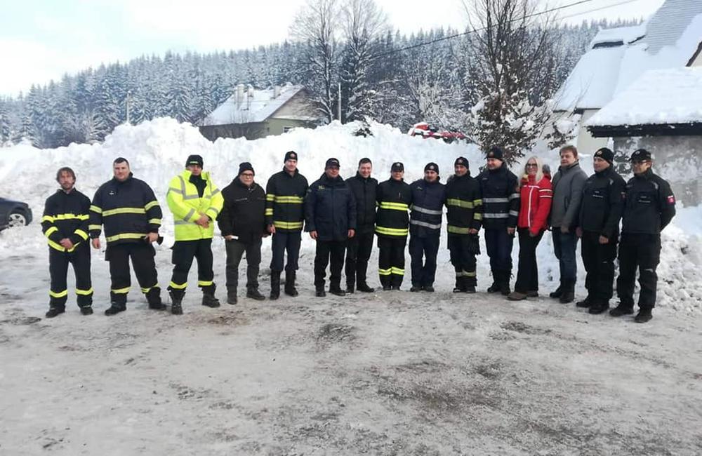 FOTO + VIDEO: Na Orave zasahuje takmer 300 hasičov, stovka dorazila z Prešovského kraja, foto 4