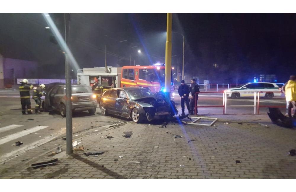 Dopravná nehoda na križovatke ulíc Hálkova a Veľká okružná v Žiline 16.2.2019, foto 3