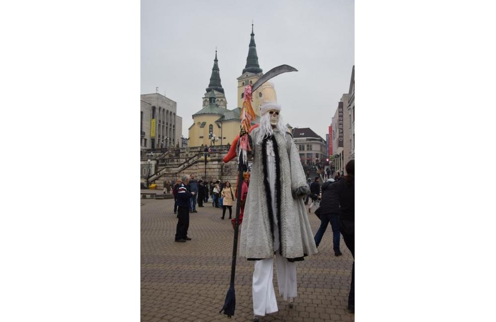 FOTO: Centrum mesta Žilina dnes ožilo karnevalovým sprievodom, foto 12