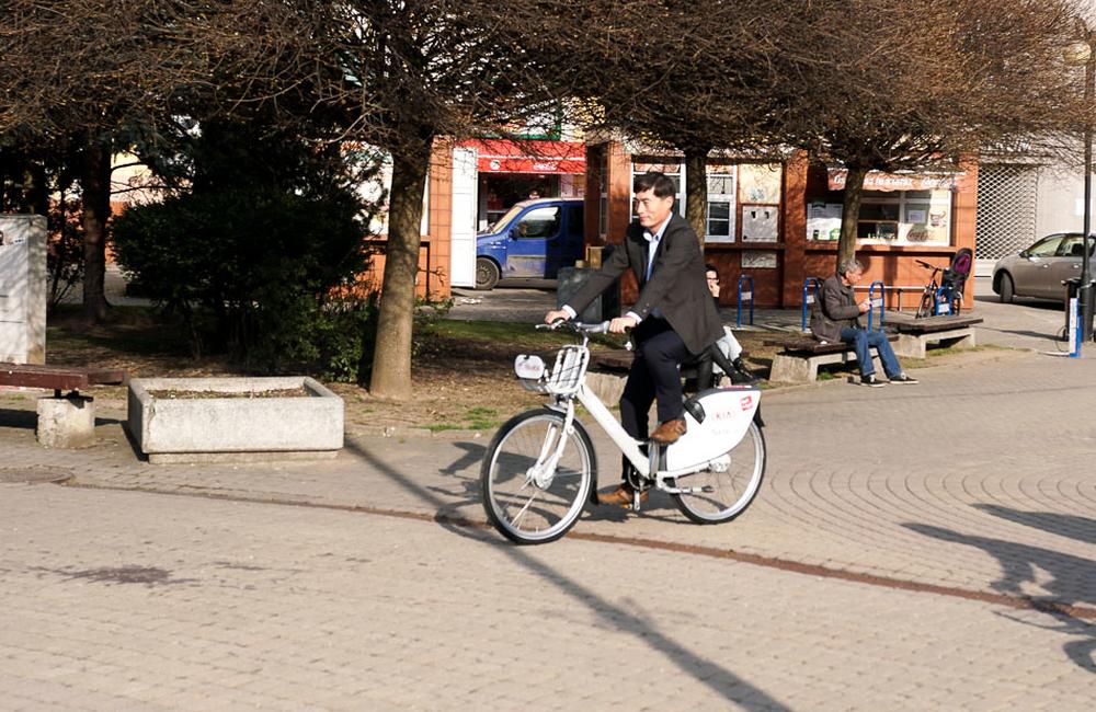 FOTO: V Žiline bol spustený systém verejného zdieľania bicyklov BikeKIA, foto 26