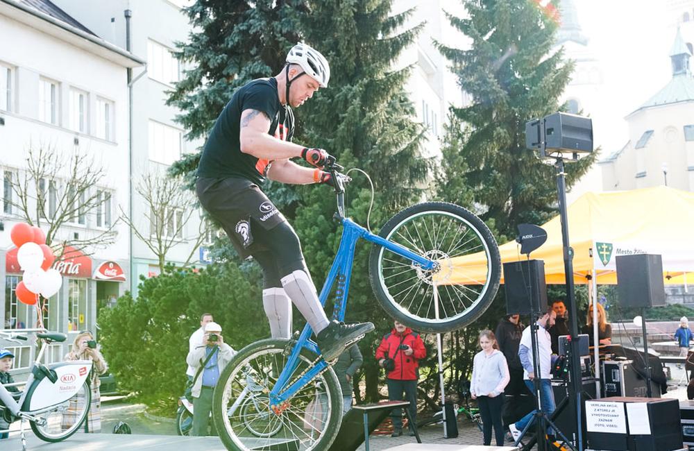 FOTO: V Žiline bol spustený systém verejného zdieľania bicyklov BikeKIA, foto 34