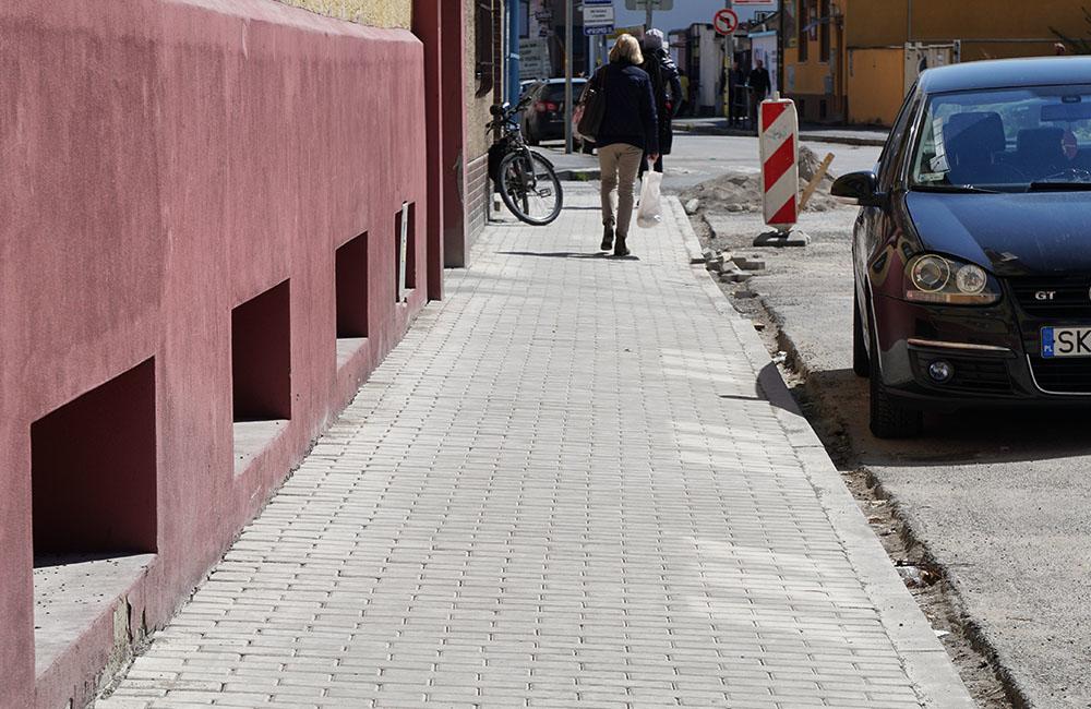 FOTO: V centre mesta rekonštruujú chodníky, povrchová úprava je zo zámkovej dlažby, foto 9