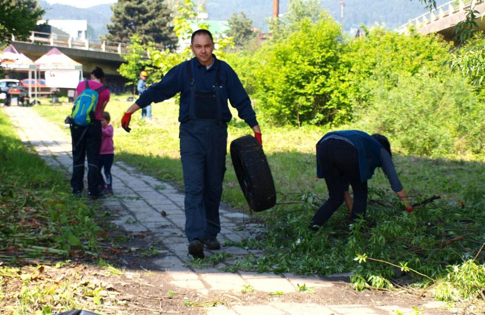 Dobrovoľnícke čistenie historického územia Frambor v Žiline 25.5.2019, foto 5