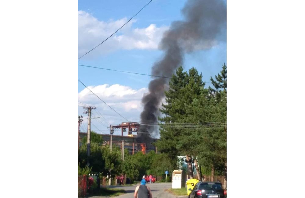AKTUÁLNE: V Mikšovej došlo k požiaru elektrárne, zasahujú hasiči z Bytče aj zo Žiliny, foto 5