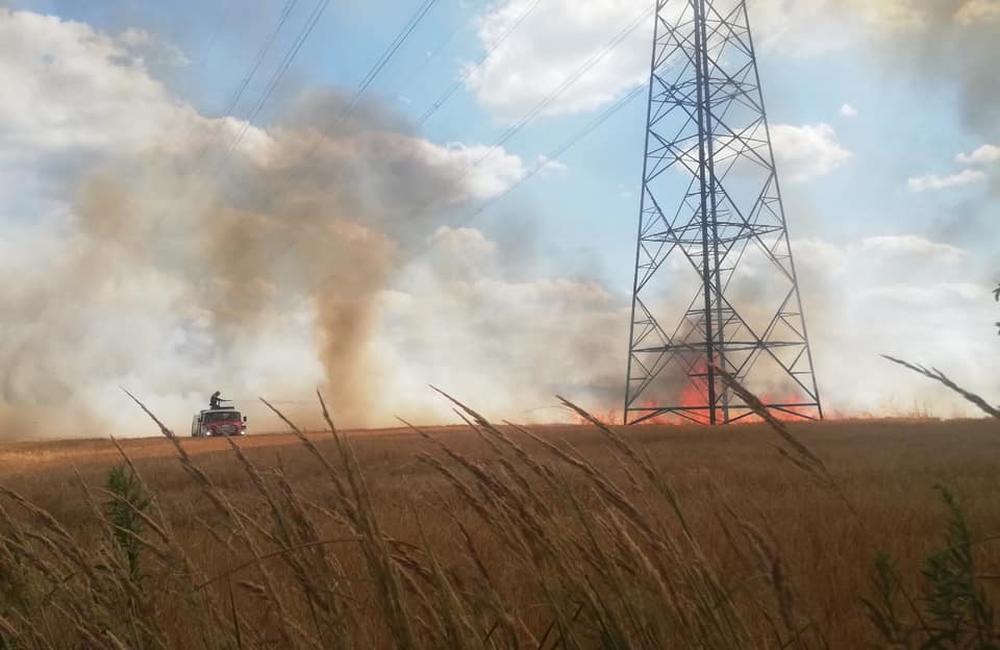FOTO: Požiar poľa s obilím v obci Sučany 8.7.2019, foto 9