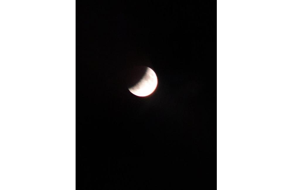 FOTO: Čiastočné zatmenie Mesiaca v Žiline od našich čitateľov, foto 15