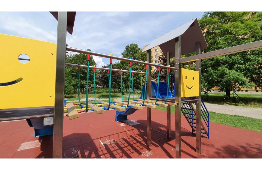 FOTO: Zrekonštruované detské ihriská v Žiline, foto 6