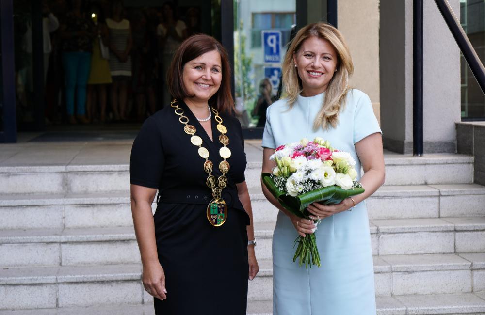 FOTO: Prezidentka Zuzana Čaputová začala oficiálnu návštevu Žiliny v sídle ŽSK, foto 1