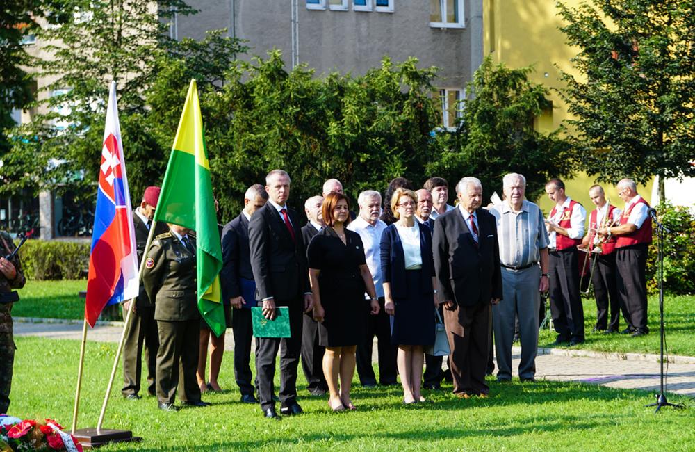 FOTO: Spomienková slávnosť v Sade SNP Žilina aj za účasti 99-ročného partizána, foto 5