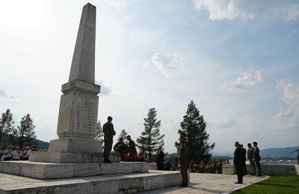 FOTO: Pri pamätníku v Strečne si uctili francúzskych partizánov, foto 7