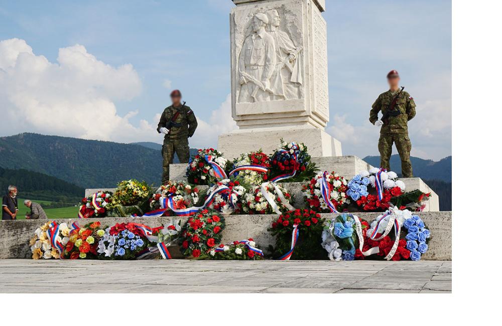 FOTO: Pri pamätníku v Strečne si uctili francúzskych partizánov, foto 1