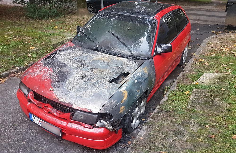 Požiar osobného auta na sídlisku Hliny 24.9.2019, foto 3