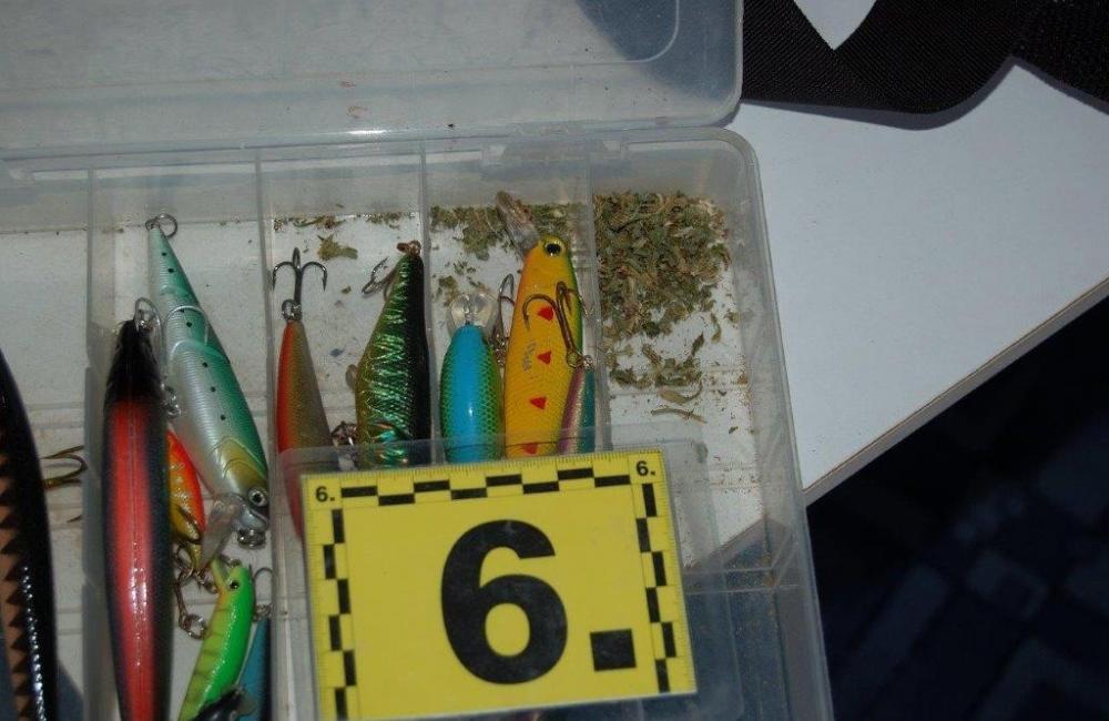 Zásah polície v prípade odhaľovania drogovej trestnej činnosti 30.10.2019, foto 12