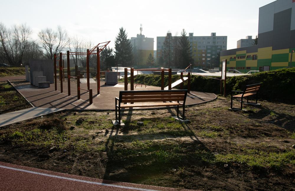 FOTO: Skatepark, Workout park a bežecká dráha na Solinkách v Žiline, foto 27