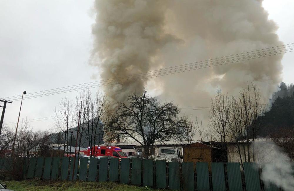 Požiar budovy autoservisu v obci Stráža 25.12.2019, foto 13