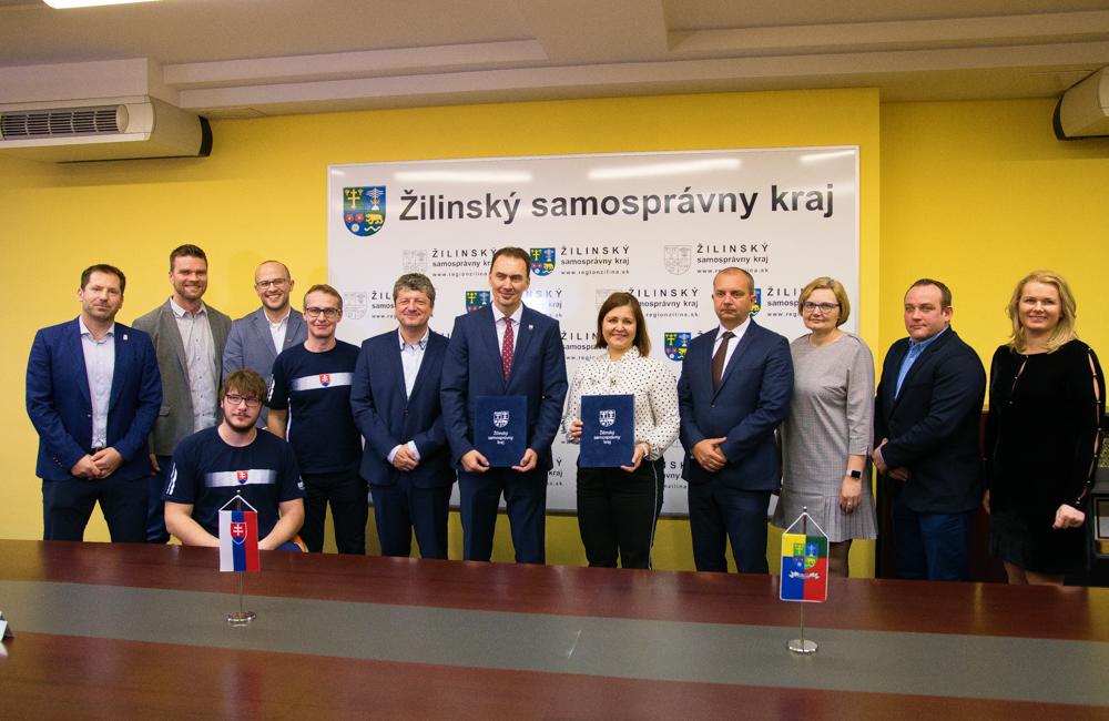 Podpis Memoranda medzi Žilinským samosprávnym krajom a Slovenským zväzom ľadového hokeja - 8.1.2020, foto 7