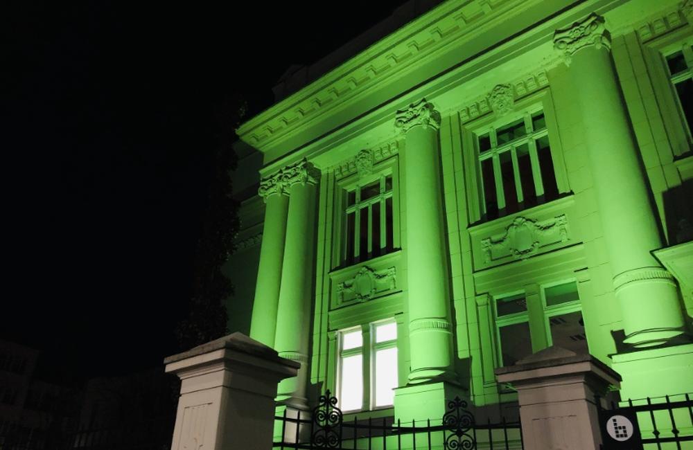 FOTO: Budova Banky Žilina svieti na zeleno, foto 2