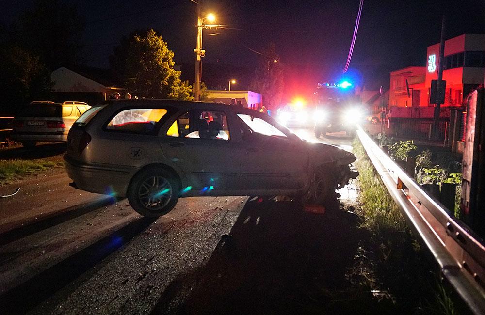 Dopravná nehoda osobného auta v mestskej časti Žilina - Trnové 6.6.2020, foto 1