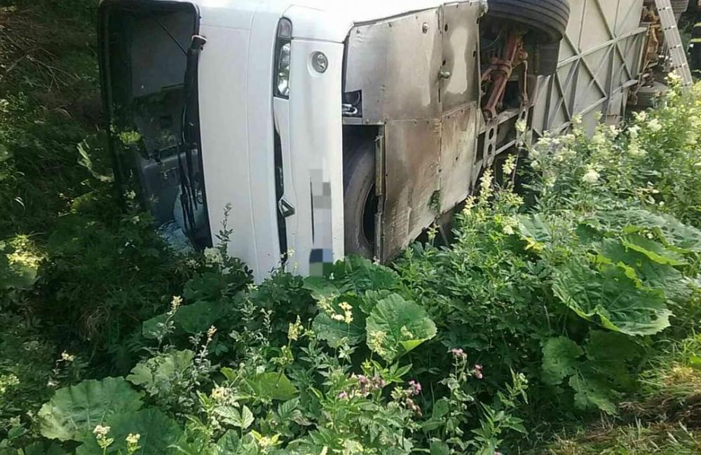 FOTO: Dopravná nehoda autobusu na Donovaloch 20.7.2020, foto 5