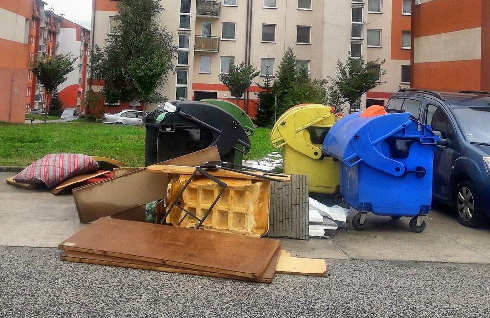 FOTO: Skládky nadrozmerného odpadu na žilinských sídliskách, foto 5
